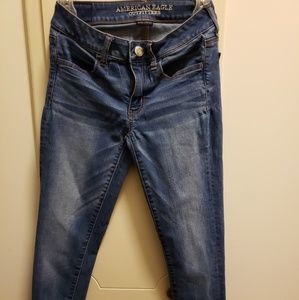 AMERICAN EAGLE SKINNY JEANS